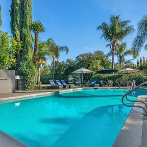 University Park Inn & Suites, An Ascend Collection Hotel