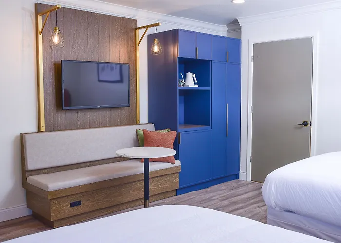 The Woodrose- Newly Renovated