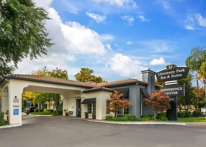 University Park Inn & Suites, An Ascend Collection Hotel