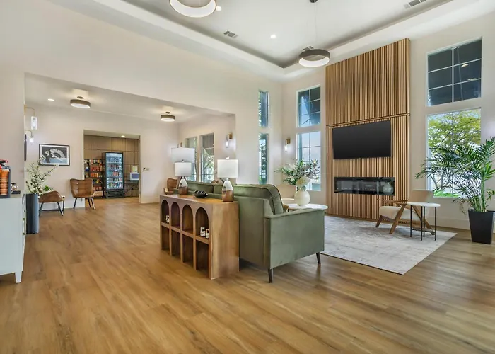 University Park Inn & Suites, An Ascend Collection Hotel